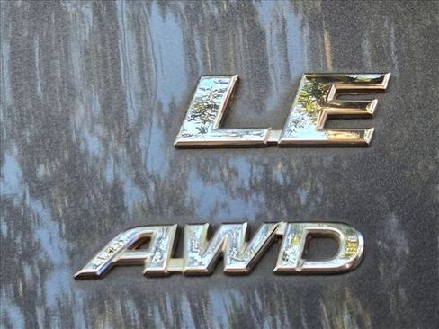 Used 2020 Toyota RAV4 LE AWD/4WD image 15