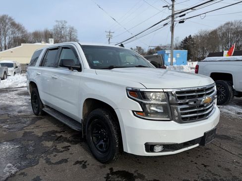 Used 2019 Chevrolet Tahoe 4WD w/ Remote Keyless Entry Package image 2