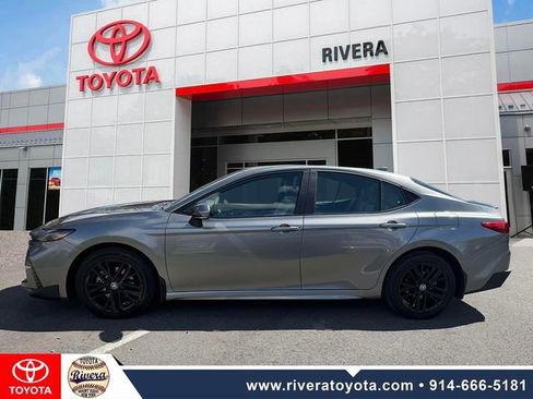 Certified 2025 Toyota Camry SE image 8