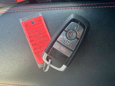 Used 2025 Ford Escape ST-Line FWD image 34