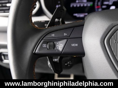 Used 2024 Lamborghini Urus Performante AWD/4WD image 20