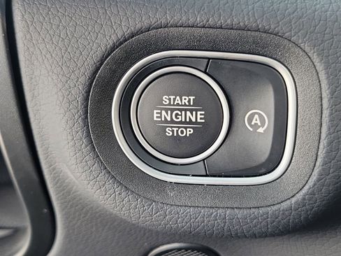 Certified 2025 Mercedes-Benz GLE 350 4MATIC image 34