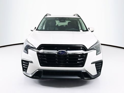 Used 2025 Subaru Ascent Premium image 2