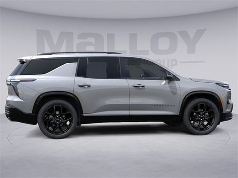 New 2026 Chevrolet Traverse RS image 5