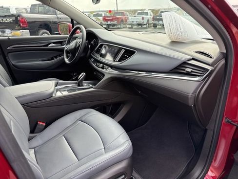 Used 2020 Buick Enclave Essence w/ Sport Touring Edition image 16