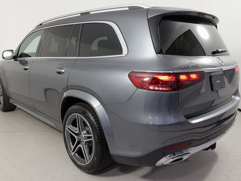Used 2024 Mercedes-Benz GLS 450 4MATIC w/ AMG Line Exterior image 13