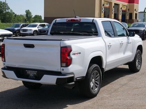 Used 2023 Chevrolet Colorado LT AWD/4WD image 10