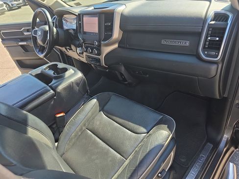 Used 2022 RAM 1500 Laramie AWD/4WD image 14