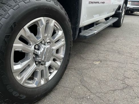 Used 2023 GMC Sierra 2500 Denali w/ Denali Ultimate Package image 32