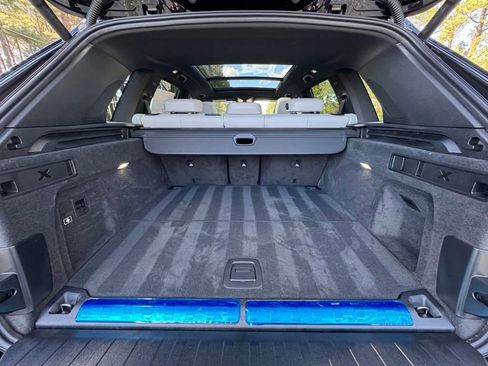 Used 2025 BMW X5 xDrive50e w/ Premium Package image 17