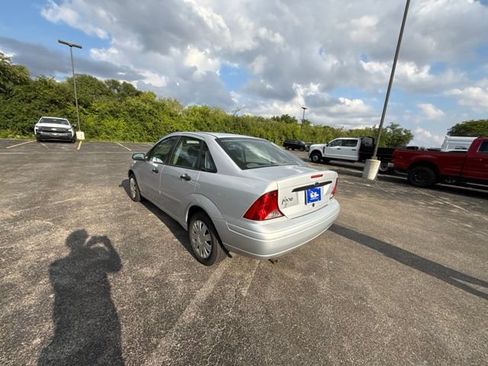 Used 2004 Ford Focus SE FWD image 37