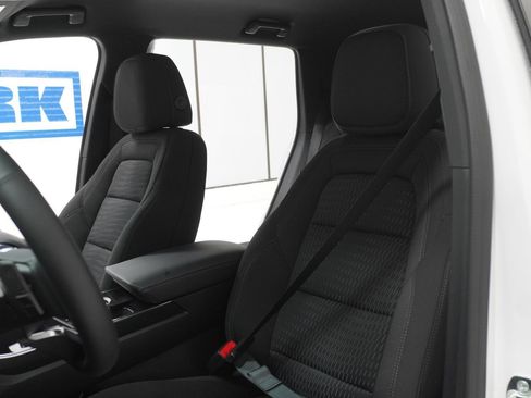 New 2026 Chevrolet Equinox LT w/ Midnight Edition FWD image 16