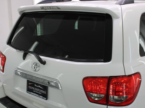 Used 2012 Toyota Sequoia Platinum AWD/4WD image 20