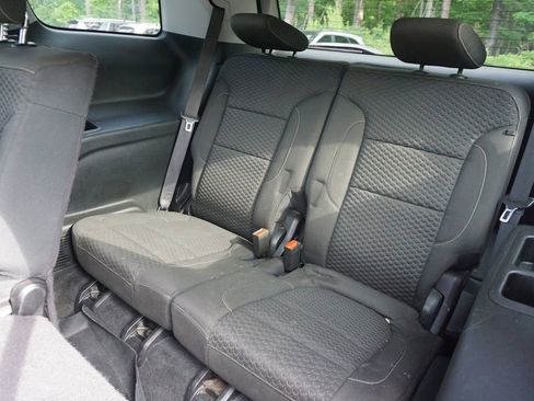 Used 2017 GMC Acadia SLE FWD image 13
