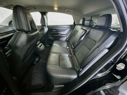 Used 2023 Nissan Ariya FWD image 29