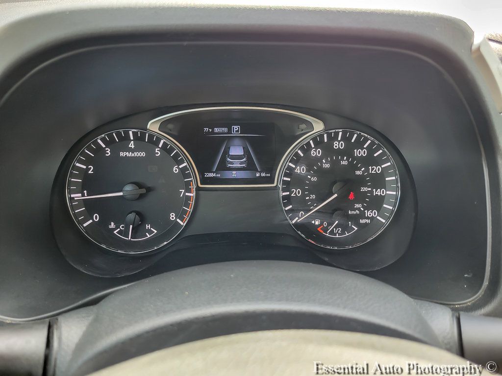 Used 2020 Nissan Pathfinder S AWD/4WD image 12
