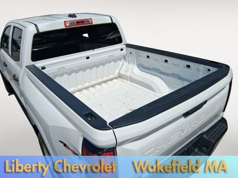 Used 2023 Chevrolet Colorado W/T AWD/4WD image 9