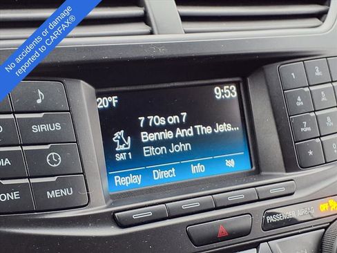 Used 2019 Ford Explorer XLT image 25