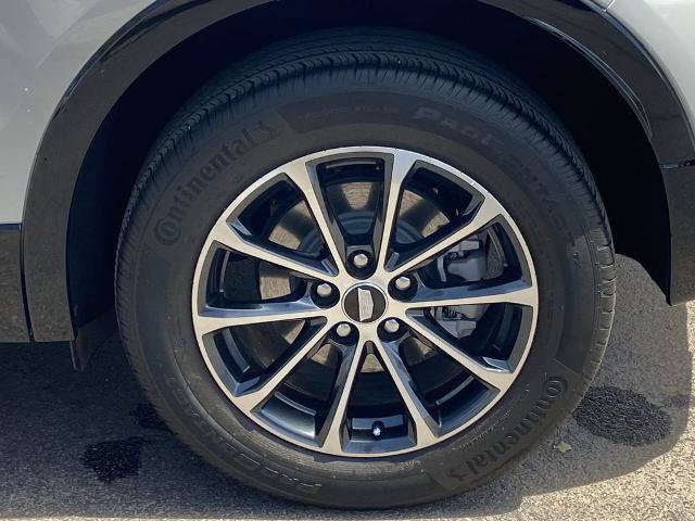Used 2025 Cadillac XT4 Sport w/ Cold Weather Package FWD image 28