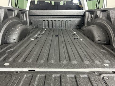 Used 2026 Ford F350 Platinum w/ Tremor Off-Road Package AWD/4WD image 26