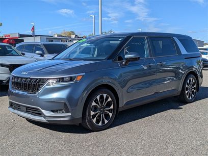 Used 2023 Kia Carnival EX