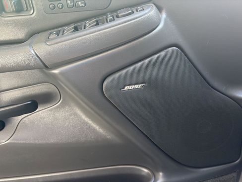 Used 2004 Chevrolet Silverado 2500 LT image 6