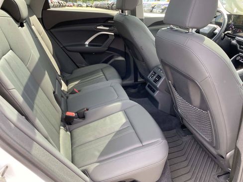 Used 2025 Audi Q5 Premium Plus AWD/4WD image 24