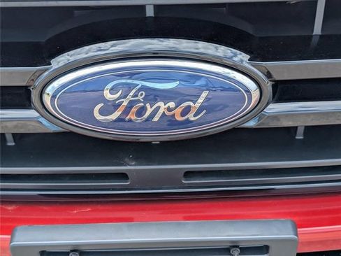 Used 2023 Ford Ranger XLT w/ Equipment Group 302A High AWD/4WD image 3