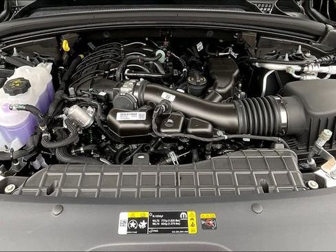 New 2024 Jeep Grand Cherokee Limited w/ Luxury Tech Group II image 11