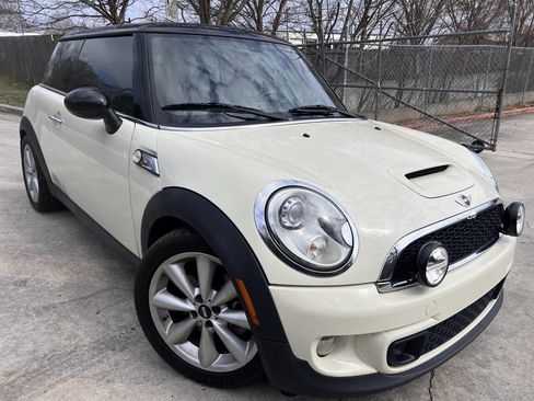 Used 2012 MINI Cooper S w/ Premium Pkg image 2