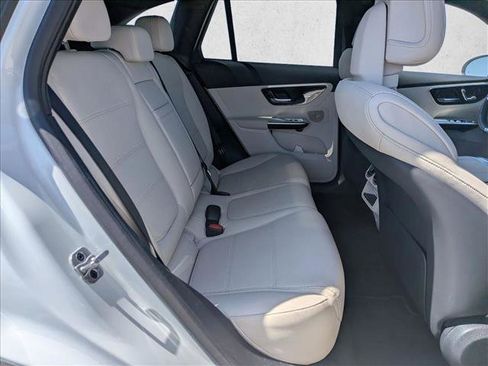 Used 2026 Mercedes-Benz GLC 300 4MATIC image 19