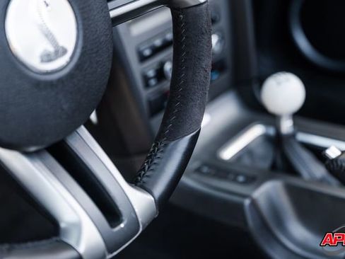 Used 2013 Ford Mustang Shelby GT500 image 21