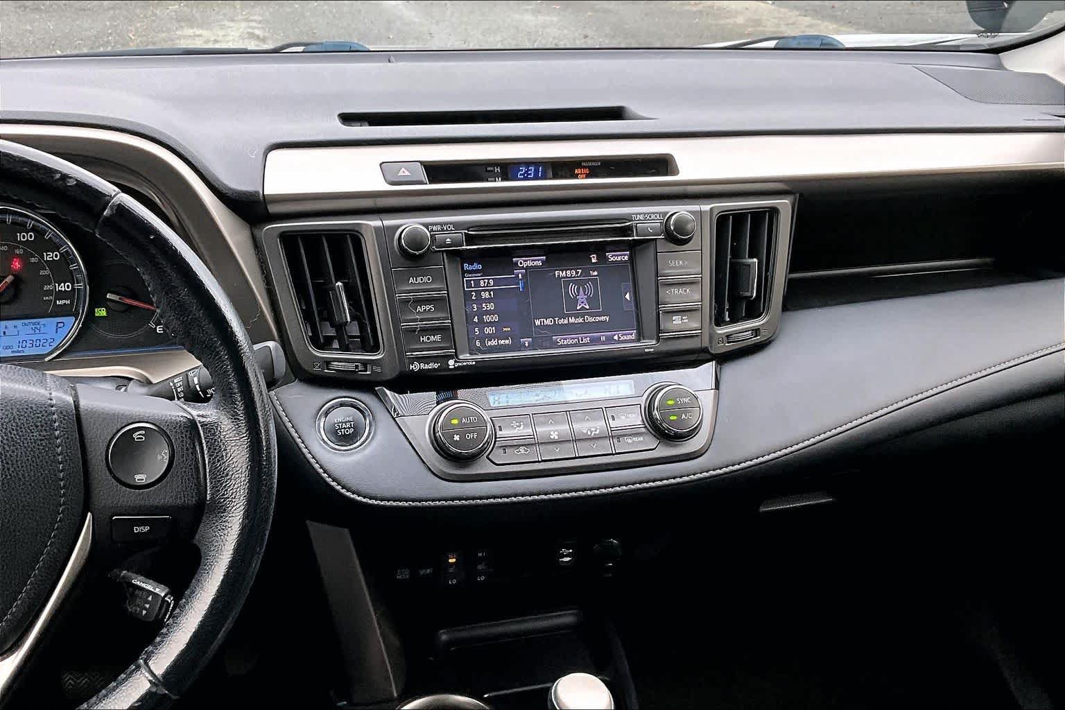 Used 2015 Toyota RAV4 Limited AWD/4WD image 7