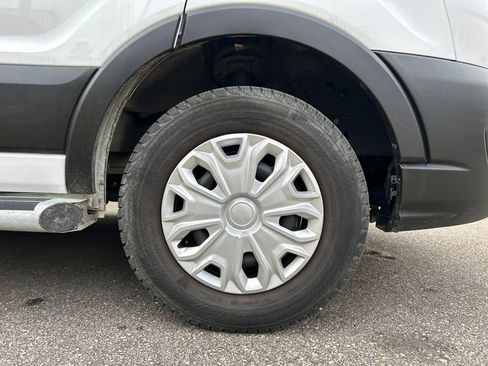 Used 2024 Ford Transit 250 Low Roof w/ Exterior Upgrade Package image 7