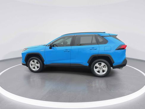 Certified 2020 Toyota RAV4 LE w/ Carpet Mat Package image 5