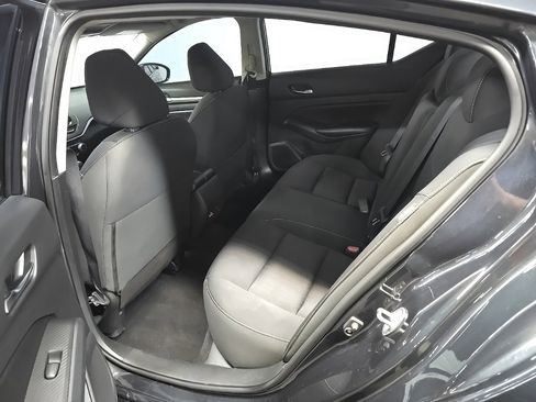 Used 2022 Nissan Altima 2.5 SV image 30