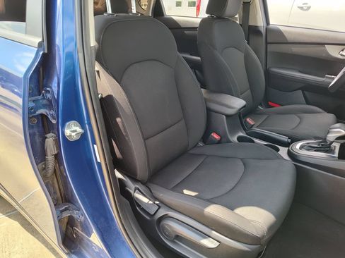 Used 2024 Kia Forte LXS FWD image 29