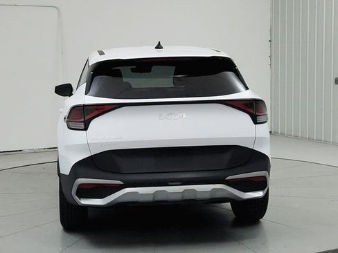 Used 2023 Kia Sportage EX image 6