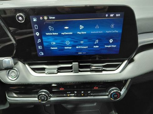 Used 2026 Chevrolet Equinox LT AWD/4WD image 25