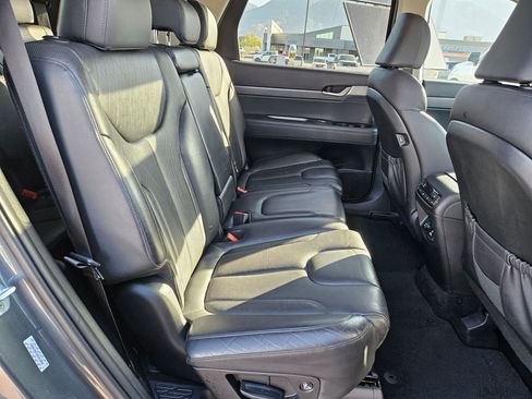 Used 2022 Hyundai Palisade SEL w/ 8P Bench Seat Package AWD/4WD image 31