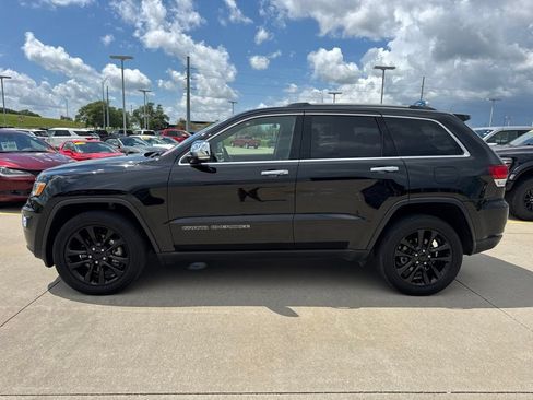 Used 2021 Jeep Grand Cherokee Limited AWD/4WD image 25