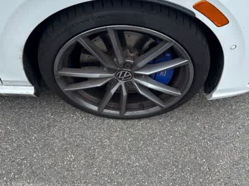 Used 2024 Volkswagen Golf R AWD/4WD image 12