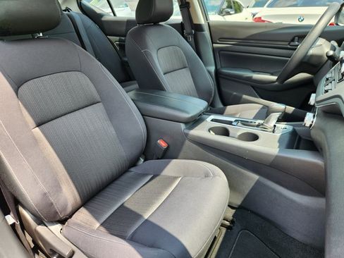 Certified 2025 Nissan Altima 2.5 S FWD image 14
