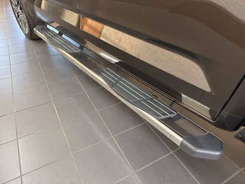 Used 2022 Toyota Tundra Limited image 11