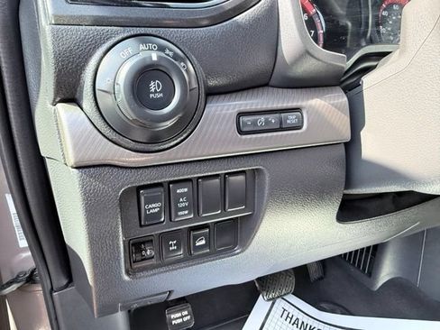 Used 2024 Nissan Titan PRO-4X w/ Pro-4x Convenience Package AWD/4WD image 15