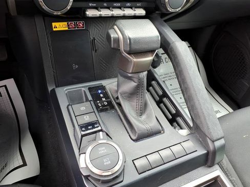 Certified 2024 Toyota Tacoma SR5 w/ SR5 Upgrade Package image 20