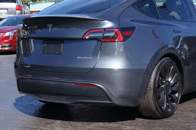 Used 2023 Tesla Model Y Performance AWD/4WD image 12
