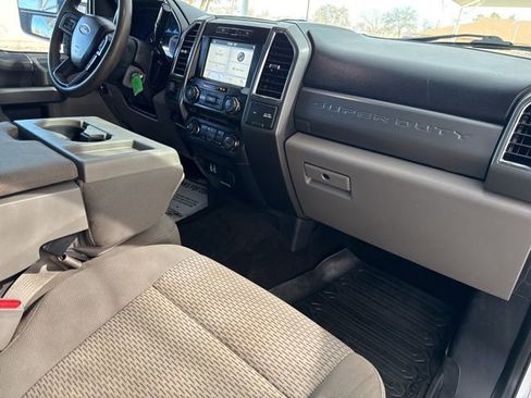 Used 2017 Ford F250 XLT w/ XLT Value Package image 13