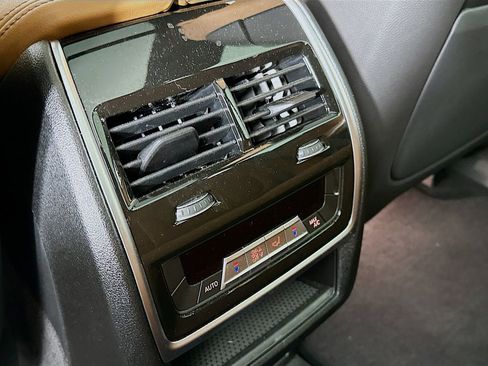 Used 2025 BMW X5 xDrive40i image 32