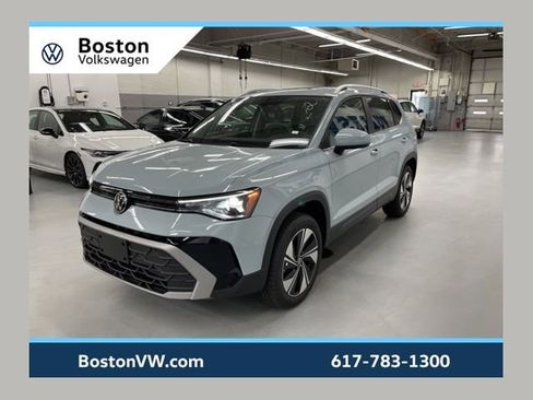 New 2026 Volkswagen Taos SE AWD/4WD image 1